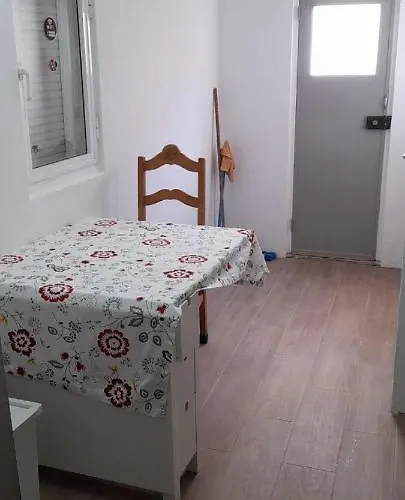 Moradia Em Vila Da Cidade Lisbon